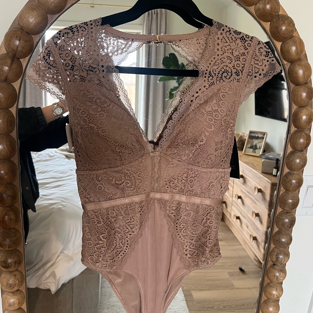 NWT Nude lace Bodysuit